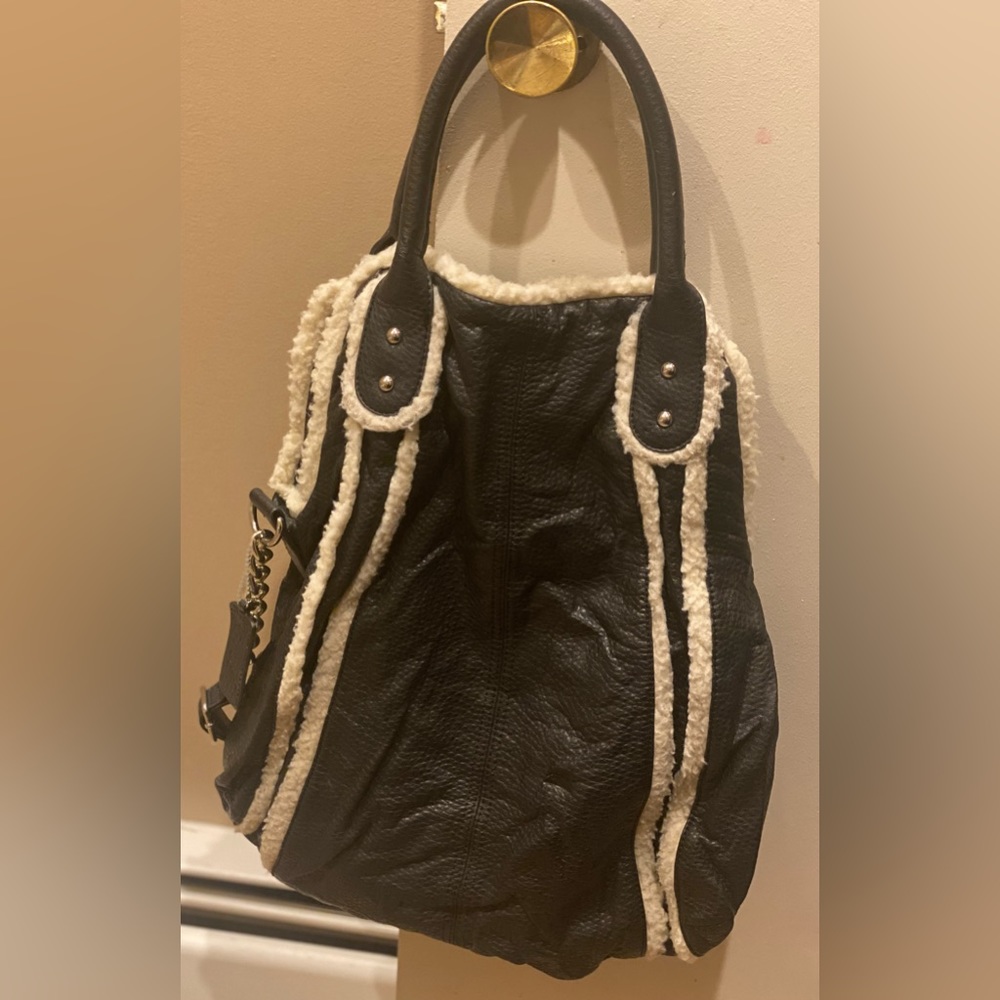 Carlos Santana Black with White Fleece Bucket Handbag